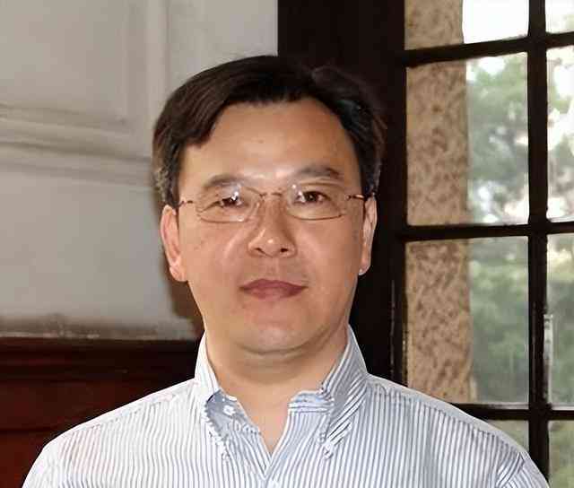 《AI领域翘楚对话录：人工智能工程师深度访谈报告模板指南》
