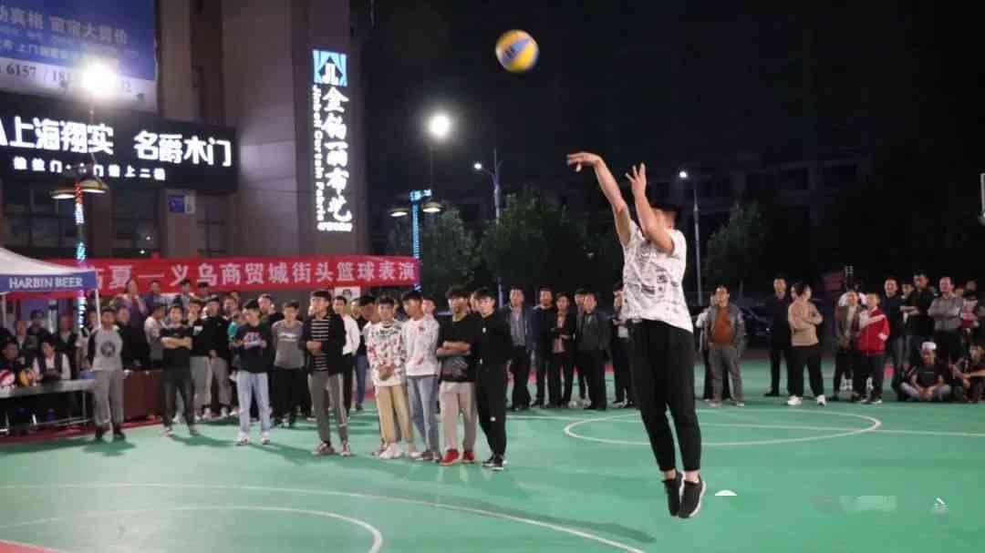 都市球场鸦艺术：篮球文化街头展现