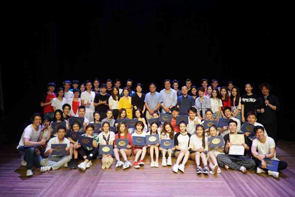 阿里妈妈全新AI智能文案震撼发布：全面赋能内容创作与营销革新