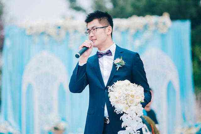 做婚礼主持人的必备句子：简短经典句汇总及婚礼主持人说说精选