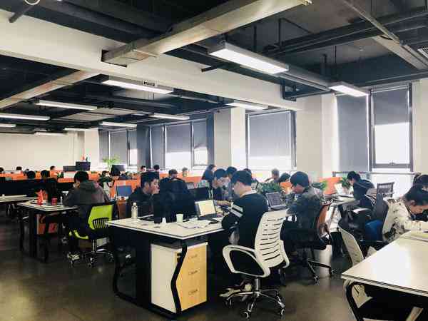 深度解析：AI创作在当代社会中的重要性与全面价值