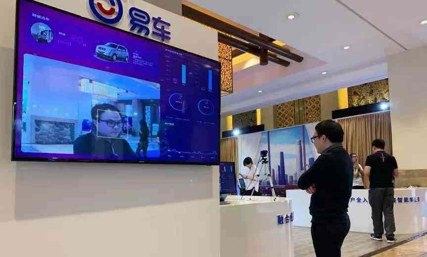 AI赋能下的智能写作助手：高效创作新篇章