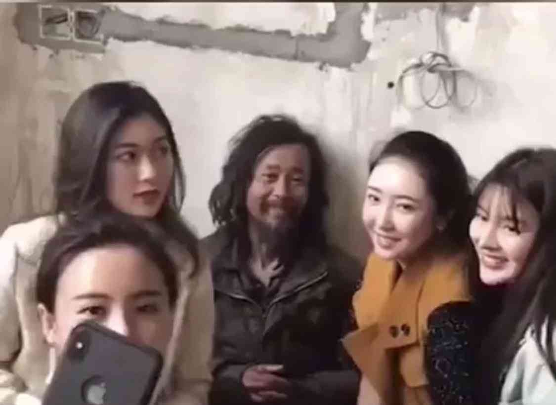 智能主播少女风文案，朋友圈吸睛必备金句