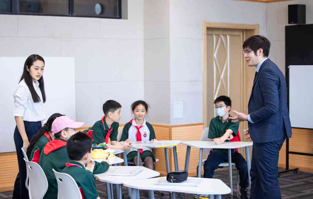 高效智能英文写作助手软件：一键与安装指南