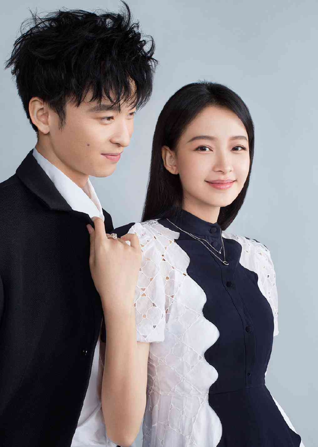 夸奖文案：中英双语精美句子与形容撰写佳句的称赞表达