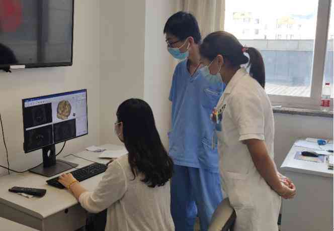 AI影像诊断技术：全面解析疾病检测与辅助治疗新进展