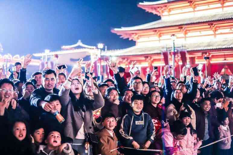 抖音内容创作指南：全方位掌握写作技巧与热门话题，提升内容吸引力