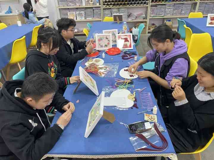青春风采：校园社团创意制作与实践展示