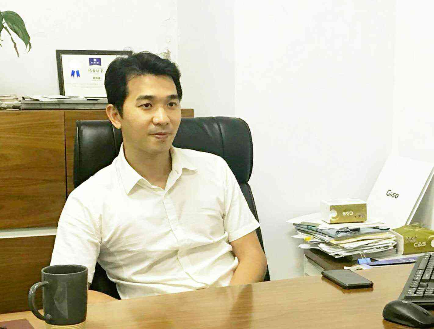 AI写作助手官方链接：全功能手机版应用，支持在线写作与编辑