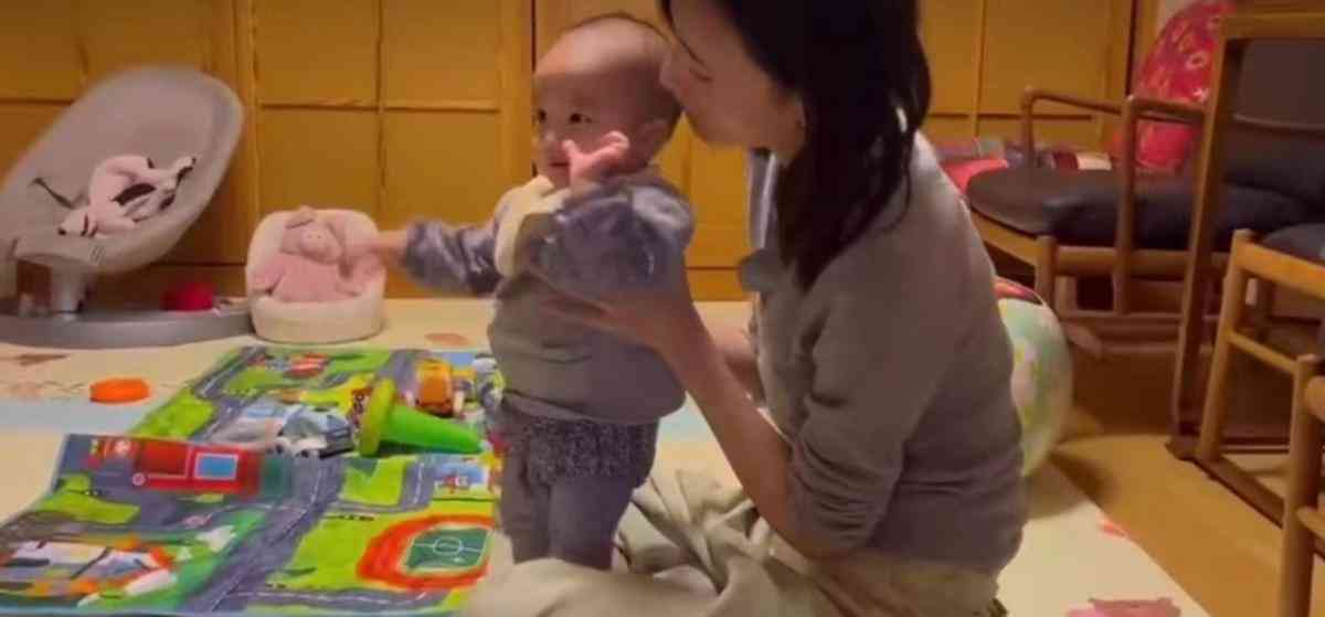 发朋友圈爱的句子：关于爱意的文案汇总，简短语录表达深厚情感