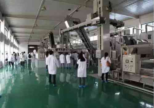 AI赋能：影视解说文案创作新策略与技巧解析