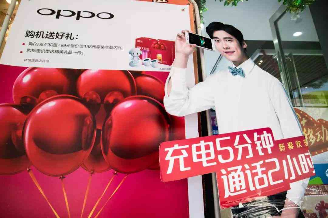 深度解析：AI视角下的财经投资市场趋势、风险与机遇分析报告