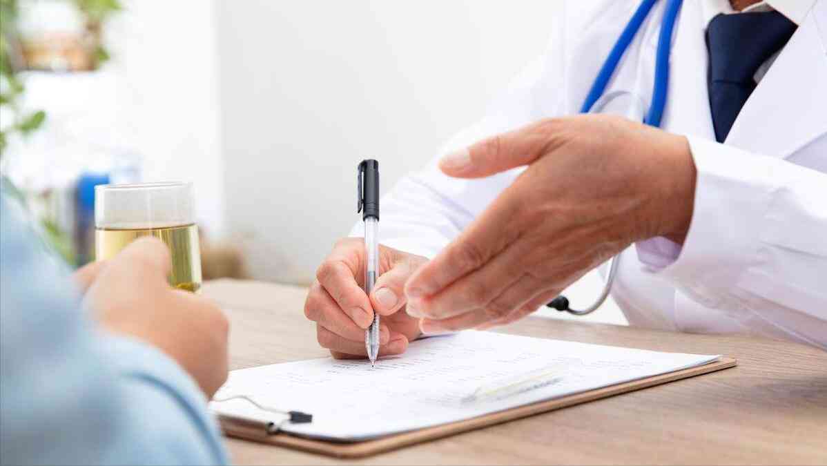人工智能助手健监测详评：AI小人体检报告深度解读与分析