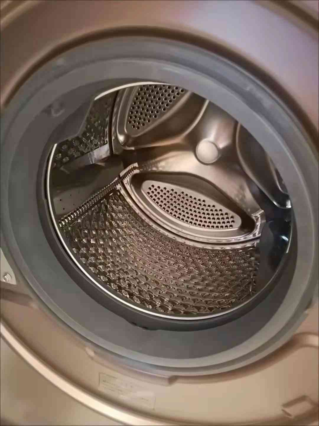 AI识别皮肤病：、小程序、软件全面评测与准确性分析