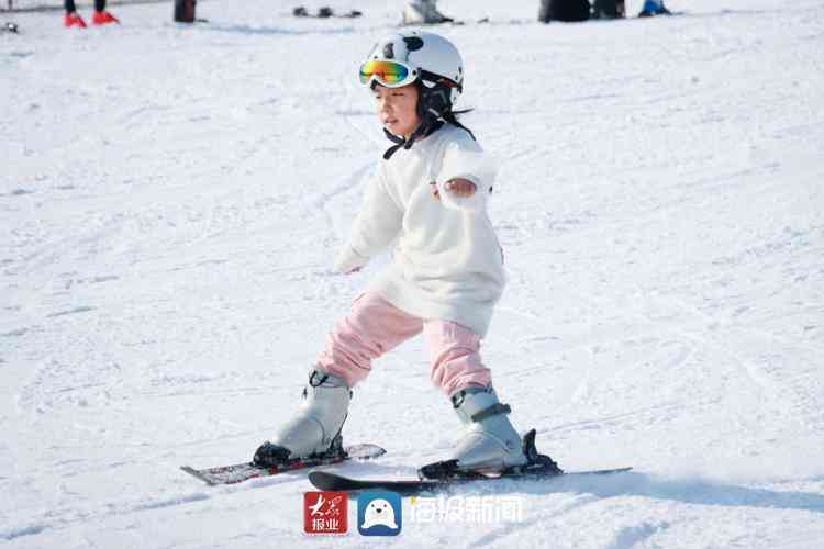 雪场传手册ai文案模板-雪场海报 雪场传手册ai文案模板-雪场海报