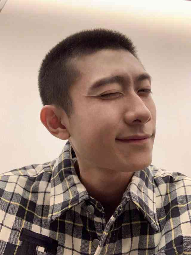 爱豆ai语音文案-爱豆ai语音文案怎么写