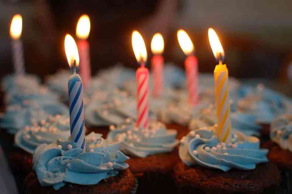 ai拍照文案宝宝生日-ai拍照文案宝宝生日怎么写