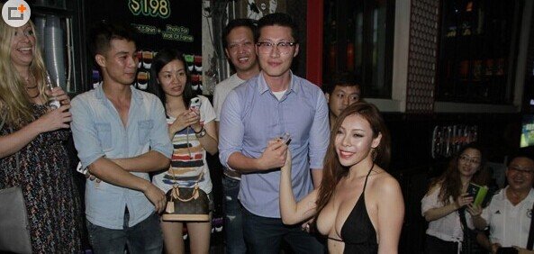 模特谭晓彤微拍视频种子下载 elise谭晓彤吊带裙秀八字奶图片 谭晓彤个人资料背景