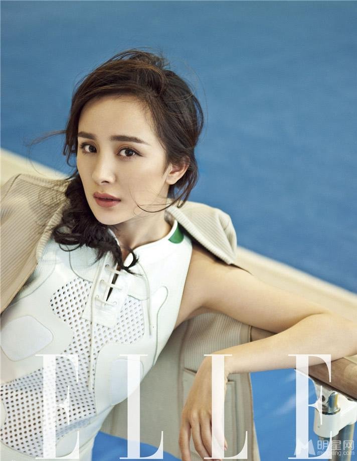杨幂力量与温柔并存 另类性感写真展诱惑(3)