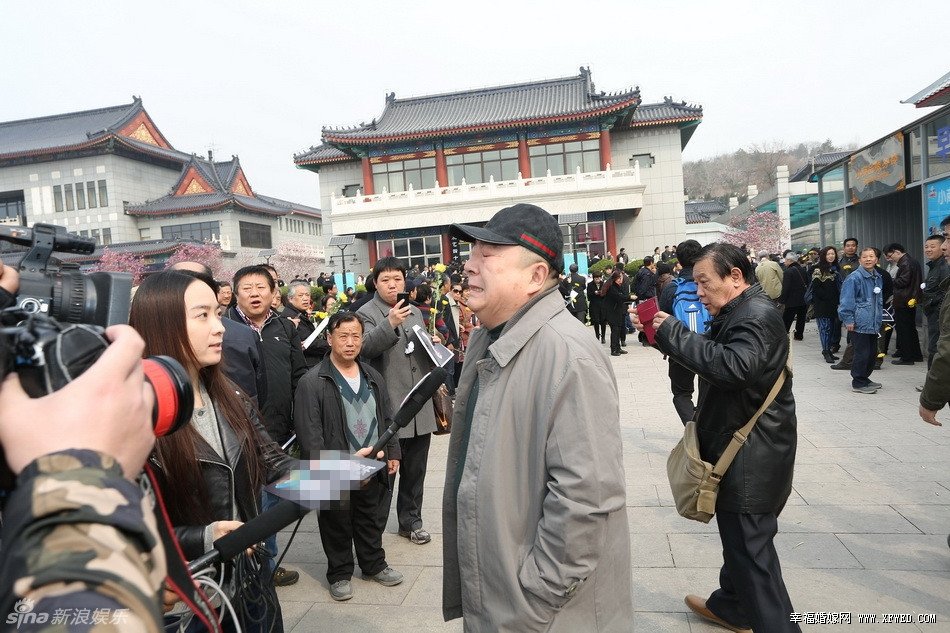 笑林董浩什么关系 董浩悼念笑林长篇微信首曝光揭笑林追悼会董浩啜泣不止原因真相