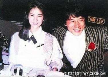林凤娇怀孕时成龙交往几个女友都有谁? 揭其个人资料家庭背景照片