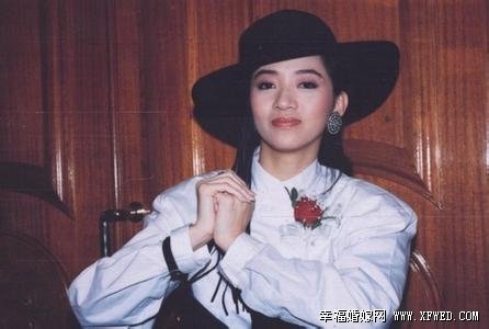 梅艳芳留给母亲覃美金遗产多少? 梅艳芳和母亲关系为什么不好原因曝光揭覃美金个人资料照片背景