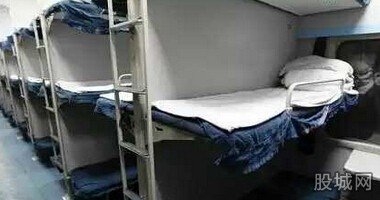 小伙拒绝孕妇换铺请求被拘