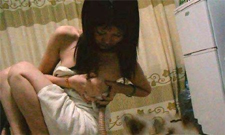 挤奶门事件主角是哪个 挤奶门性感少妇露丰胸挤奶水