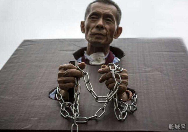 老人骗亲弟近亿资产