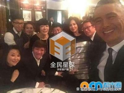 刘嘉玲与名媛邓霓仪什么关系? 揭邓霓仪个人资料身价及家庭背景