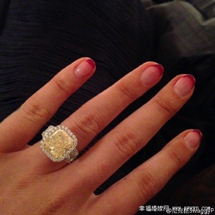 湖人尼克杨跪地求婚现场照片视频曝光 揭其女友阿塞莉娅个人资料照片及三围