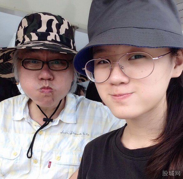 76岁老人与29岁姑娘恋爱闪婚