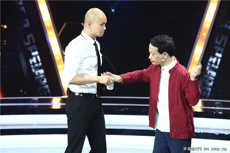 超级演说家乐嘉耍酒疯视频观看地址 乐嘉秒删微博截图曝光