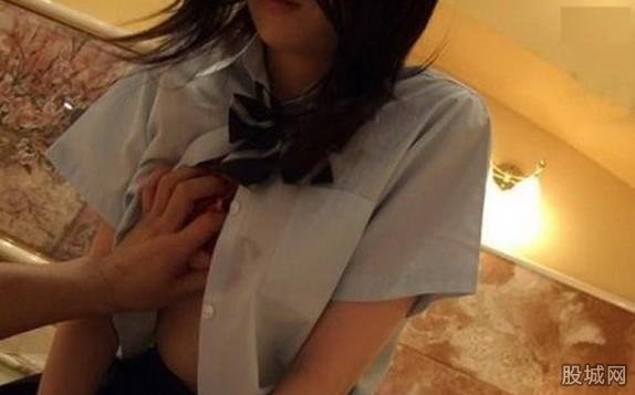 少女遭继兄继父强奸