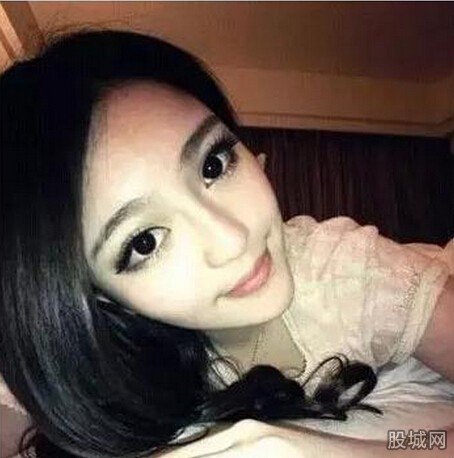 周扬青大尺度不雅照