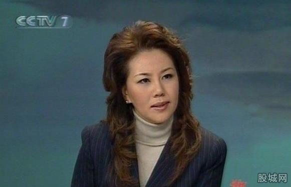 女主播色诱解放军