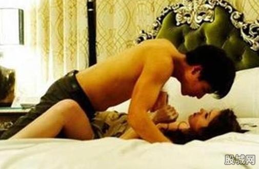 男子囚禁性侵女偶