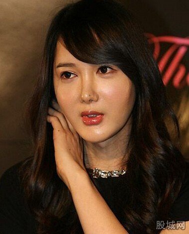 十大变性女明星