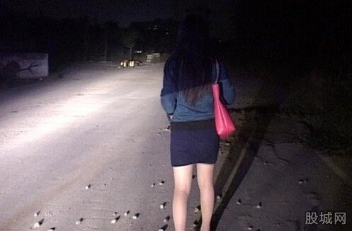 女子遇强暴称来月经躲过