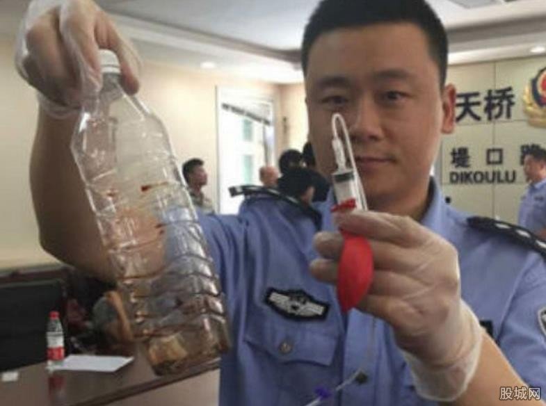 男发生性关系吐血装死
