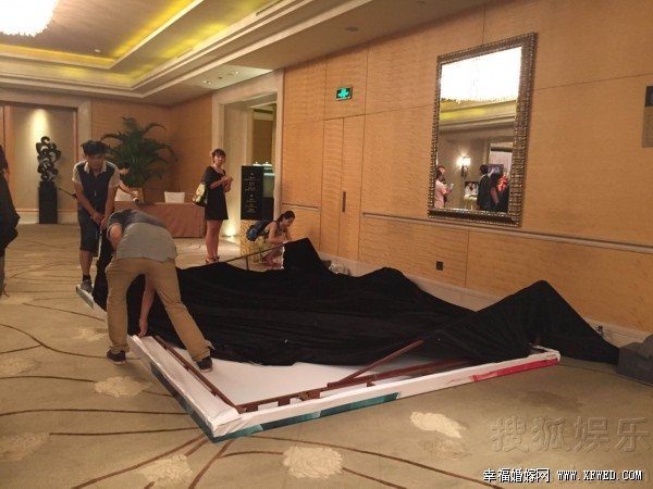 黄勇婚礼高高痛哭不结婚是怎么回事? 揭新娘高高个人资料及家庭背景