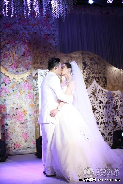 黄勇与美女导演高高婚礼现场直击 揭新娘高高个人资料照片及家庭背景