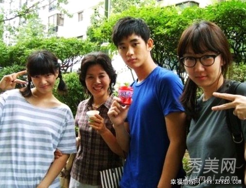 金秀贤母亲是谁及干什么的?揭秘金秀贤父亲金忠勋个人资料及家庭背景