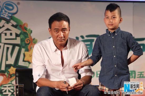 爸爸去哪儿第三季胡军儿子康康个人资料 胡皓康高冷生活照及年龄曝光