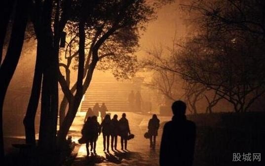 深夜护学