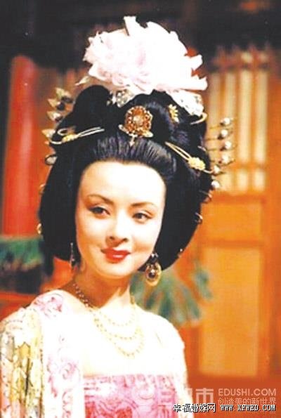 张铁林前女友侯俊杰个人资料 校花侯俊杰往昔素颜照曝光