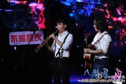 中国梦想秀兄弟两贺强耿园父母是干什么的?揭其妈妈个人资料及家庭背景