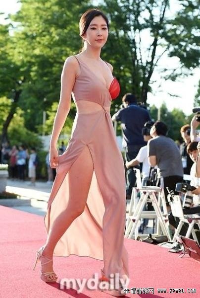 金宥妍内衣外穿高清照曝光 金宥妍个人资料及身高三围多少?