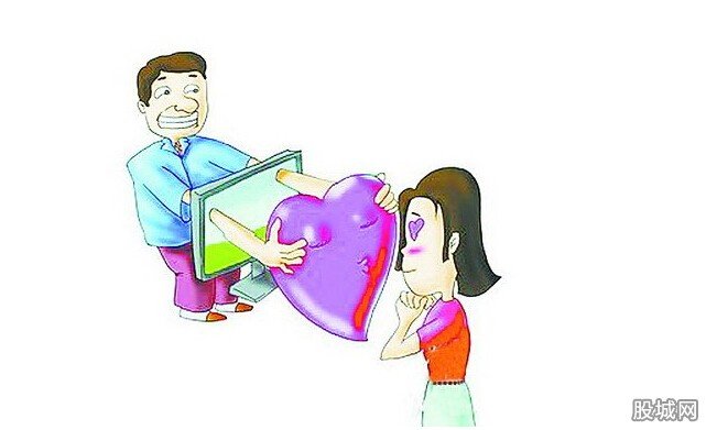 小伙扮大叔网恋