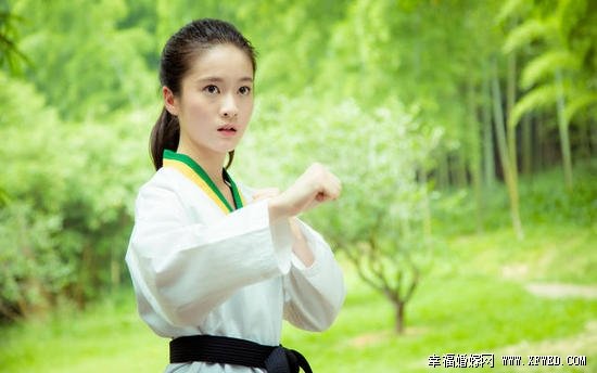 旋风少女李恩秀扮演者是谁?张雪迎个人资料微博私房照走红